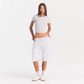 COTTON RIB T-SHIRT | LIGHT HEATHER GREY ON A MODEL FRONT VIEW @ | FOCUS: 0.0, 1.0, 0.9