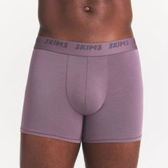 SKIMS STRETCH MENS 3" BOXER BRIEF | IRIS ON A MODEL FRONT VIEW@ | FOCUS: 0.0, 1.0, 0.9
