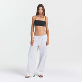 COTTON POPLIN SLEEP STRAIGHT LEG PANT | ONYX DOT PRINT ON A MODEL FRONT VIEW @ | FOCUS: 0.0, 1.0, 0.9