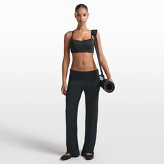 NikeSKIMS MATTE CONTOUR CAMI BRA | OBSIDIAN ON A MODEL FRONT VIEW @ | FOCUS: 0.0, 1.0, 0.9