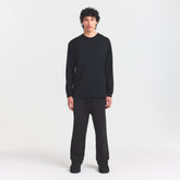 HEAVYWEIGHT COTTON MENS RELAXED LONG SLEEVE T-SHIRT | OBSIDIAN ON A MODEL FRONT VIEW @ | FOCUS: 0.0, 1.0, 0.9