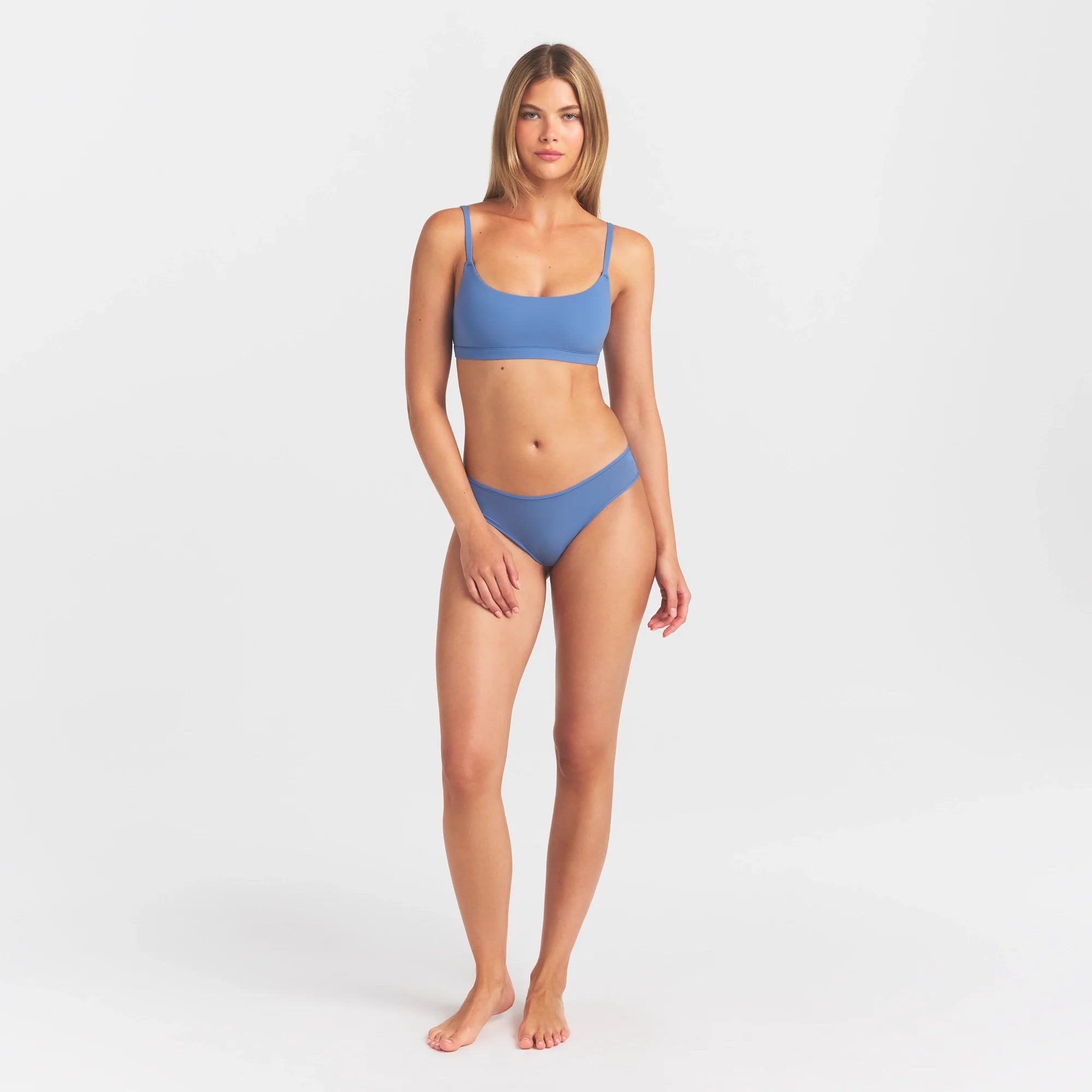 FITS EVERYBODY CHEEKY BRIEF | ARCTIC ON A MODEL FRONT VIEW @ | FOCUS: 0.0, 1.0, 0.9