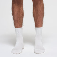 MENS EVERYDAY QUARTER CREW SOCK 3-PACK | CHALK ON A MODEL FRONT VIEW