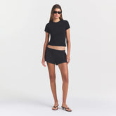 WORN IN JERSEY T-SHIRT | WASHED ONYX ON A MODEL FRONT VIEW @ | FOCUS: 0.0, 1.0, 0.9