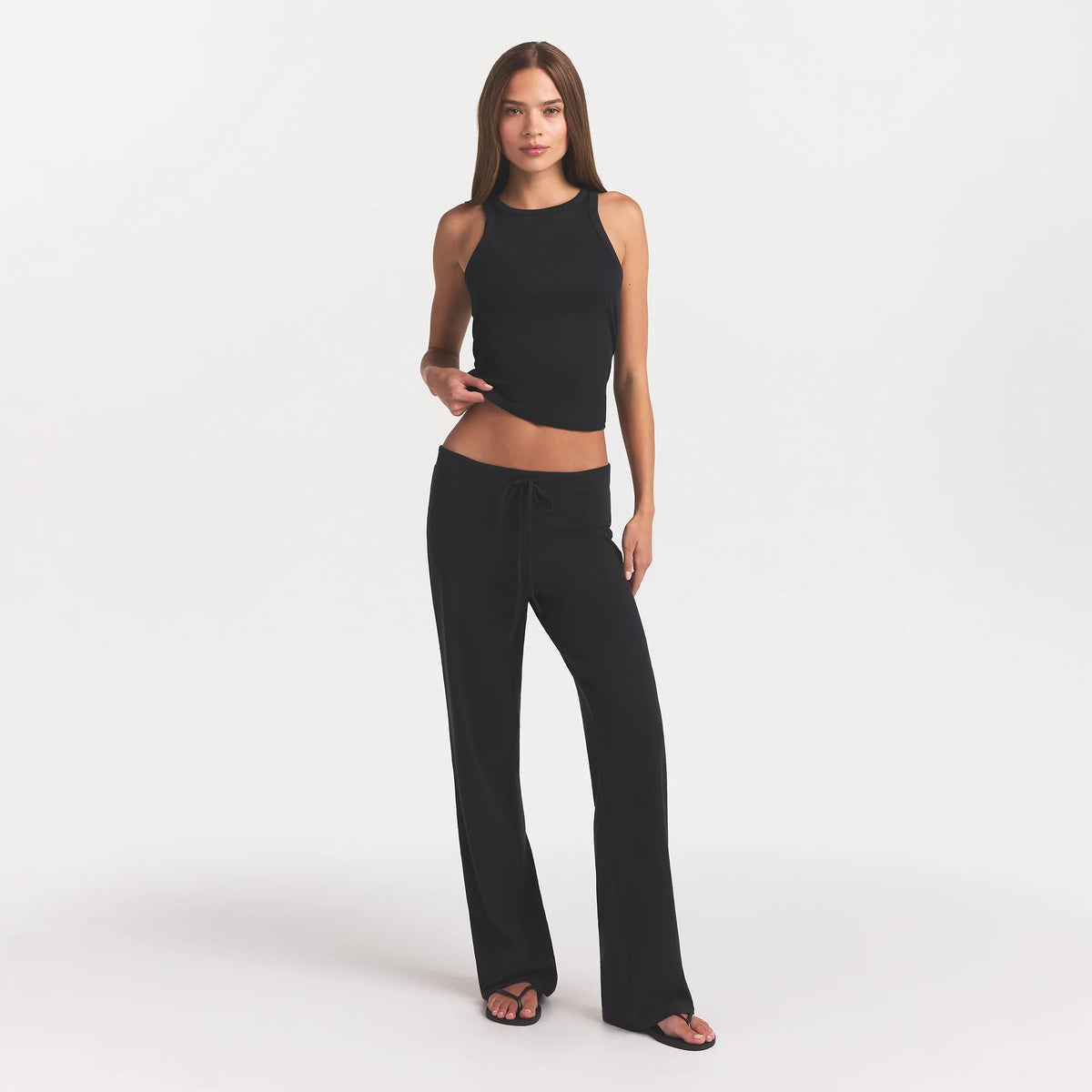 COTTON JERSEY STRAIGHT LEG PANT | SOOT ON A MODEL FRONT VIEW