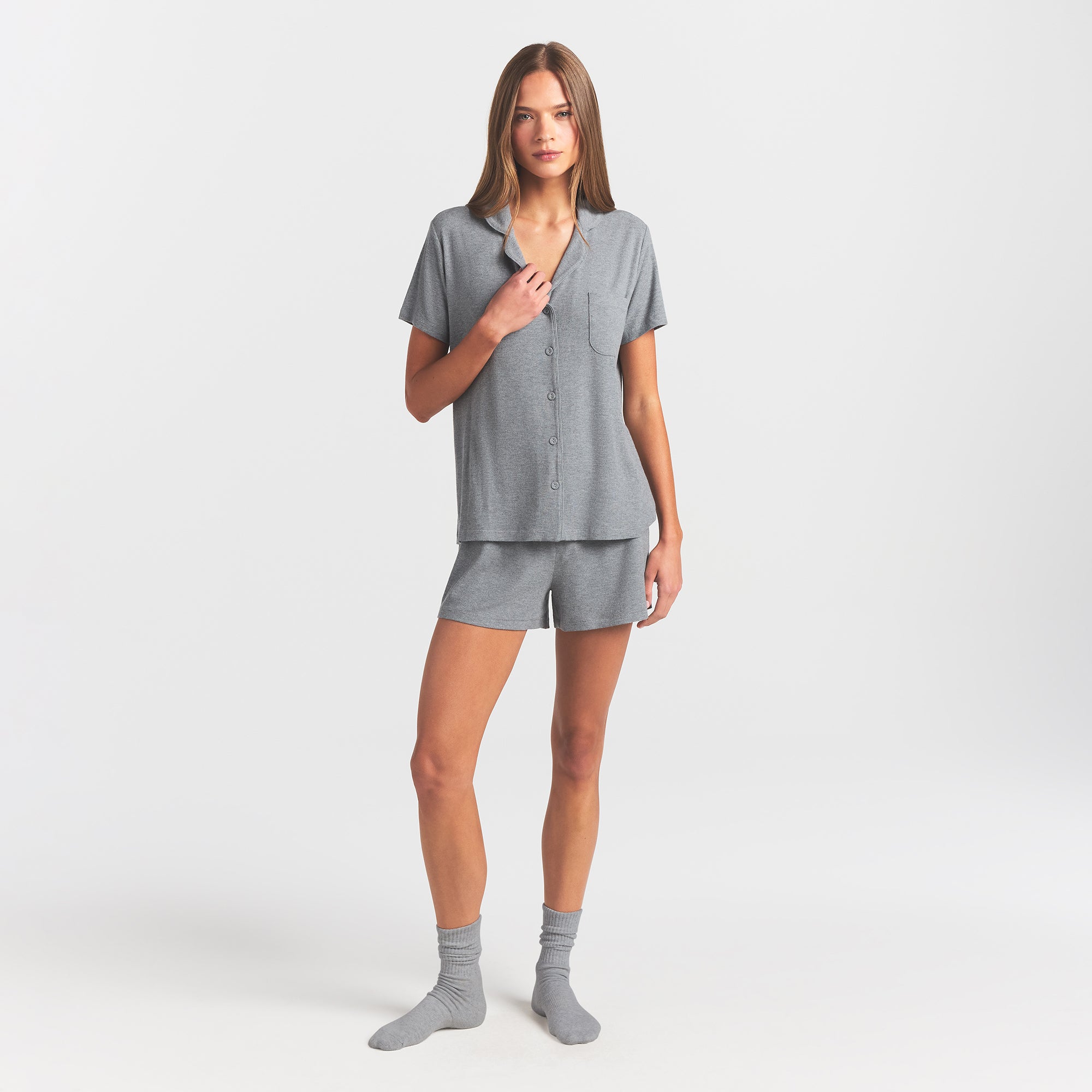 SOFT LOUNGE SHORT SLEEP SET | HEATHER GREY ON A MODEL FRONT VIEW @ | FOCUS: 0.0, 1.0, 0.9