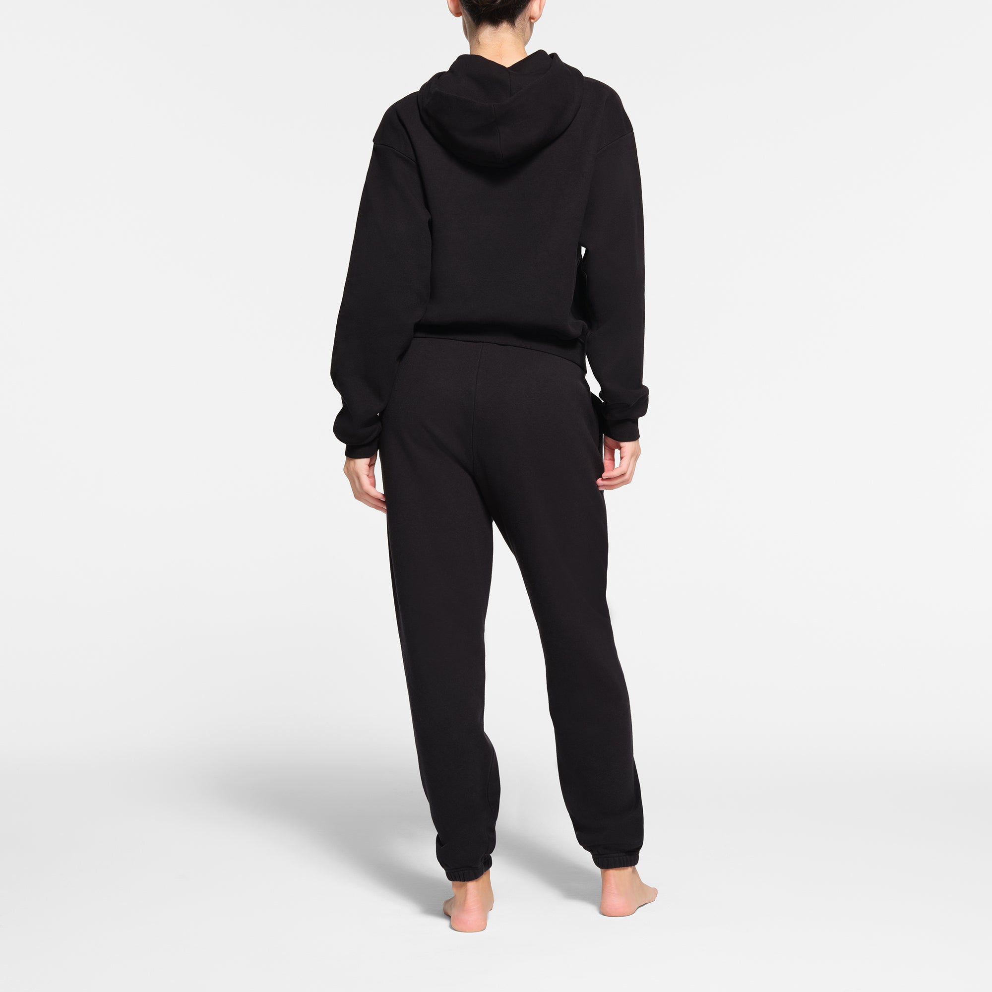 COTTON FLEECE CLASSIC JOGGER | ONYX ON A MODEL BACK VIEW