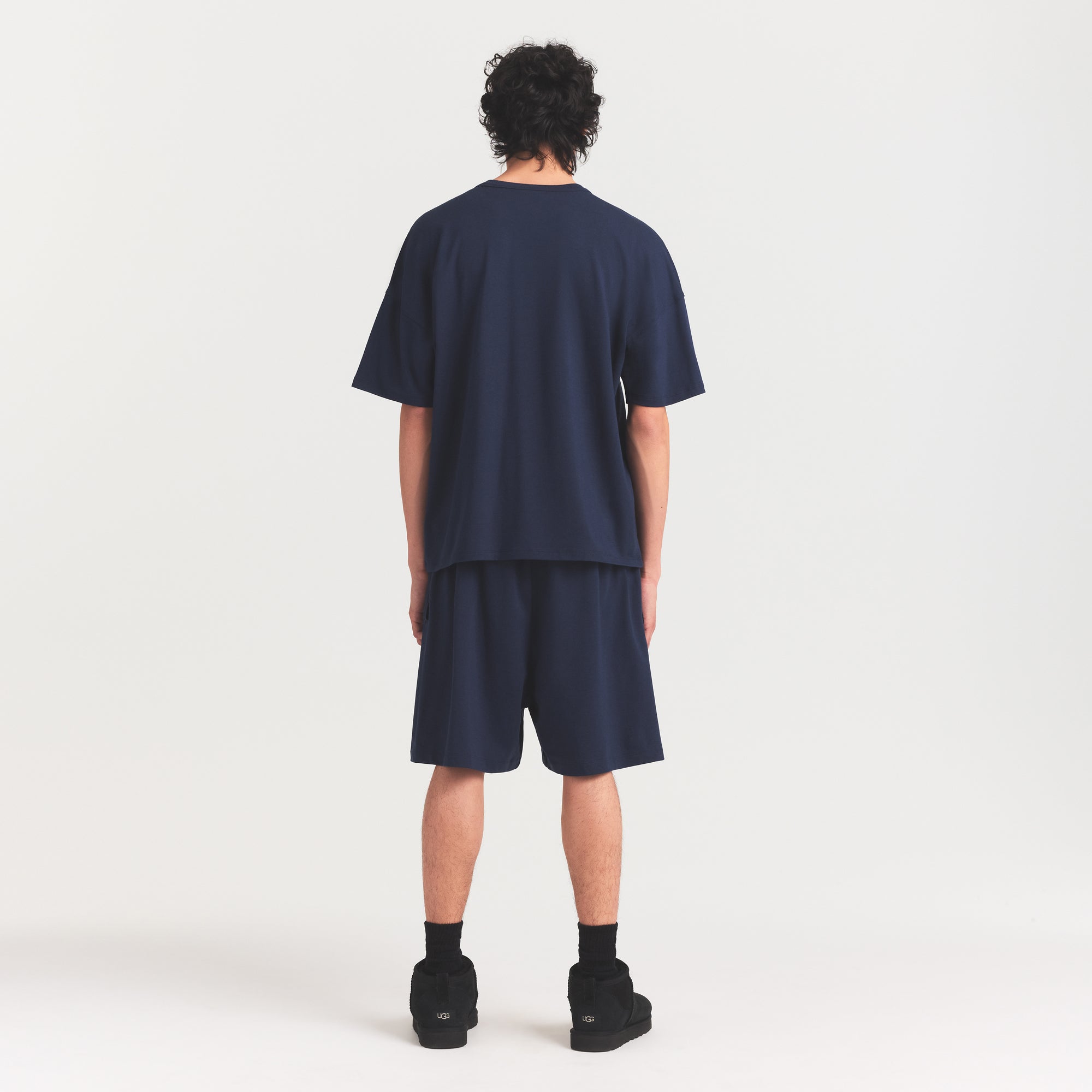 JERSEY LOUNGE MENS RELAXED SHORT | NAVY ON A MODEL FRONT VIEW @ | FOCUS: 0.0, 1.0, 0.9