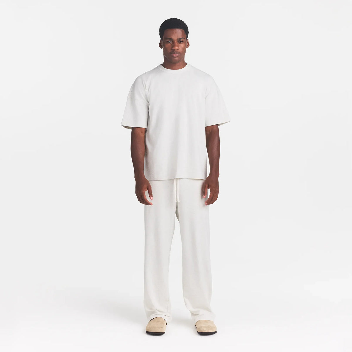 JERSEY LOUNGE MENS RELAXED STRAIGHT LEG PANT | CHALK HEATHER ON A MODEL FRONT VIEW @ | FOCUS: 0.0, 1.0, 0.9