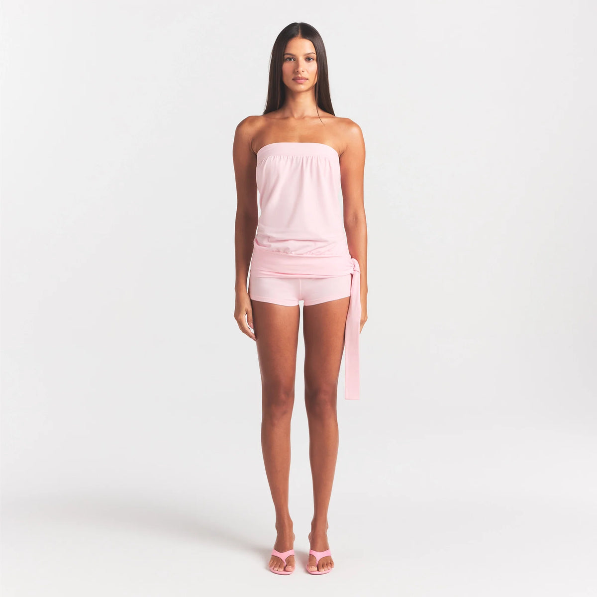 COTTON JERSEY FOLDOVER SHORT | CHERRY BLOSSOM ON A MODEL FRONT VIEW @ | FOCUS: 0.0, 1.0, 0.9