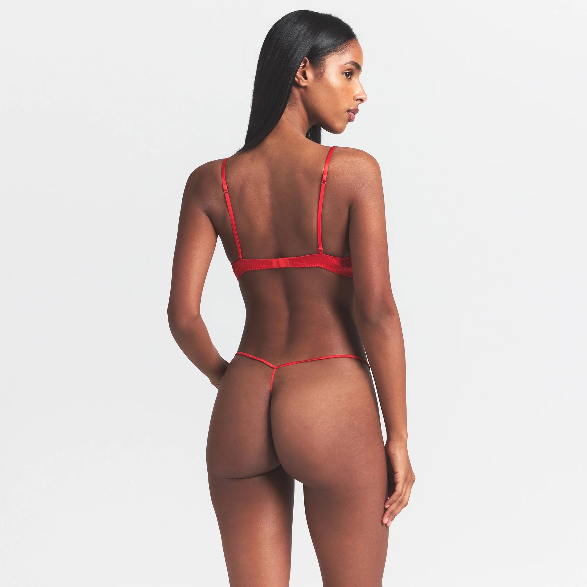 SILK LACE UNLINED DEMI BRA | RUBY CONTRAST ON A MODEL SIDE VIEW @ | FOCUS: 0.0, 1.0, 0.9