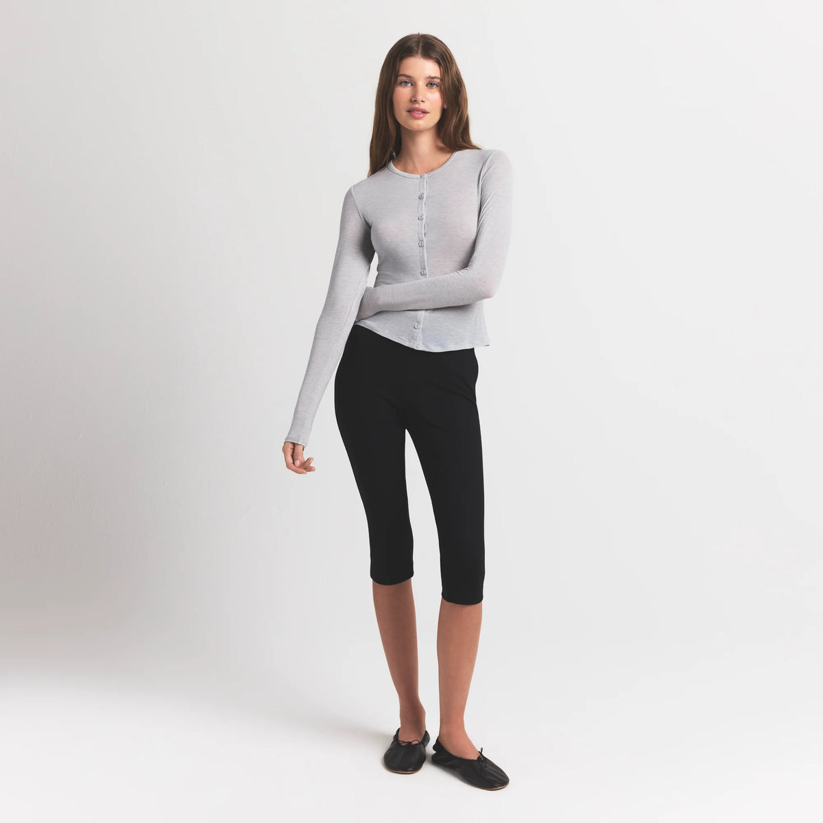 SHEER MODAL CARDIGAN | HEATHER GREY ON A MODEL FRONT VIEW S | FOCUS: 0.0, 1.0, 0.9