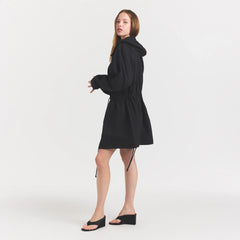 WOVEN COTTON OVERSIZED ANORAK | ONYX ON A MODEL FRONT VIEW @ | FOCUS: 0.0, 1.0, 0.9