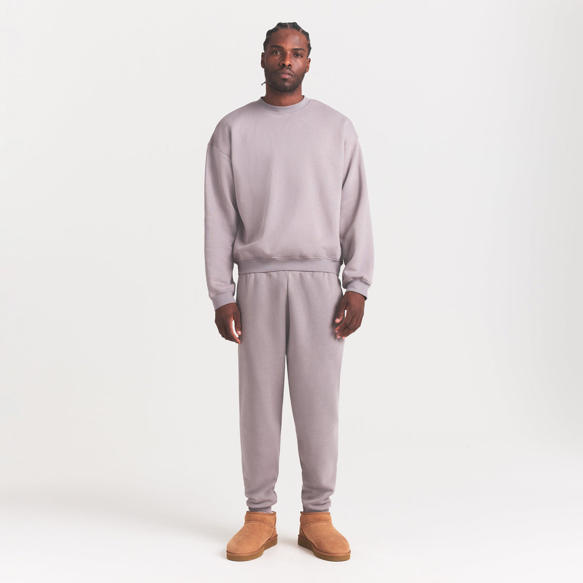 FLEECE LOUNGE MENS RELAXED HIGH CREWNECK | SHADOW ON A MODEL FRONT VIEW @ | FOCUS: 0.0, 1.0, 0.9