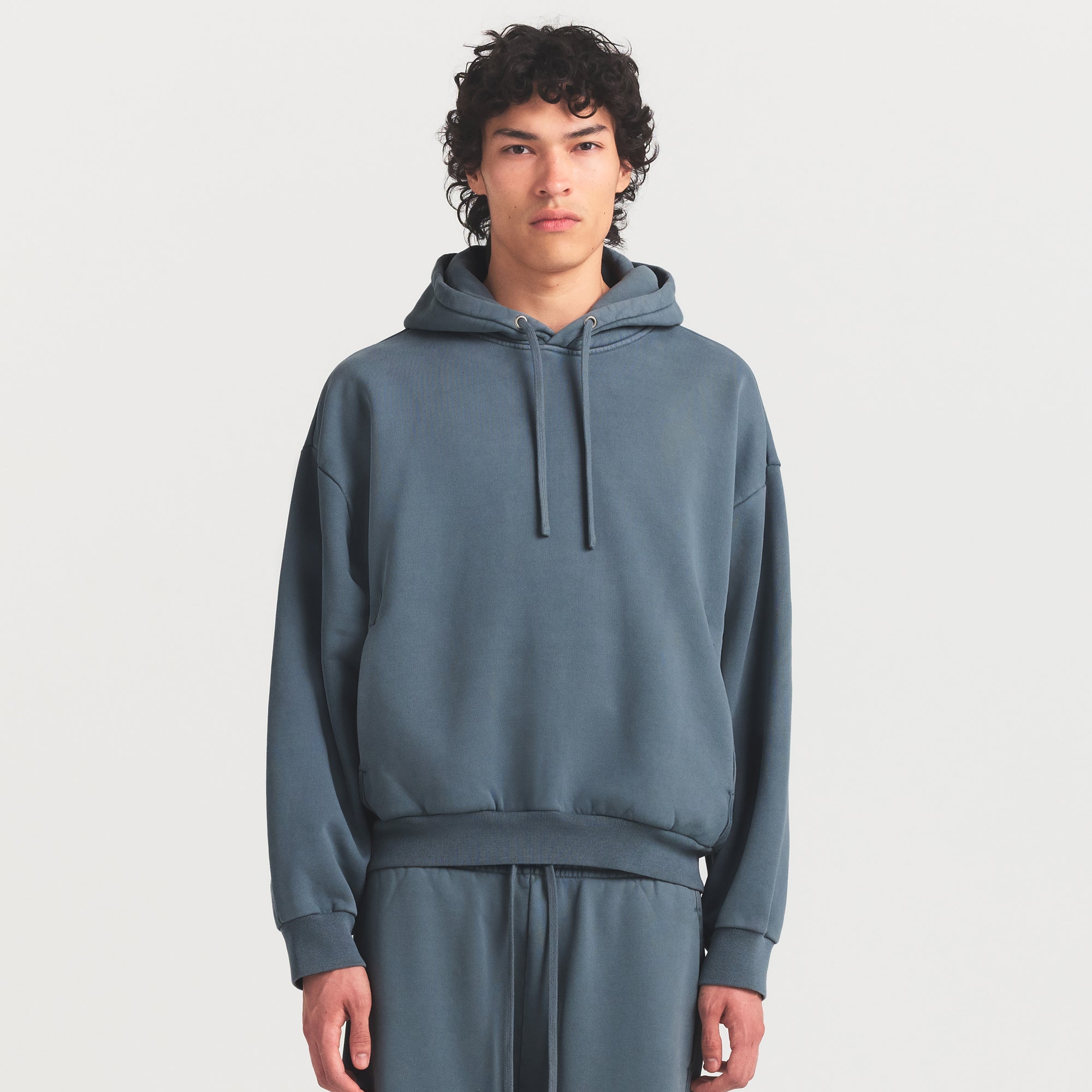 HEAVYWEIGHT FLEECE MENS STRAIGHT LEG PANT | KYANITE ON A MODEL SIDE VIEW @ | FOCUS: 0.0, 1.0, 0.9