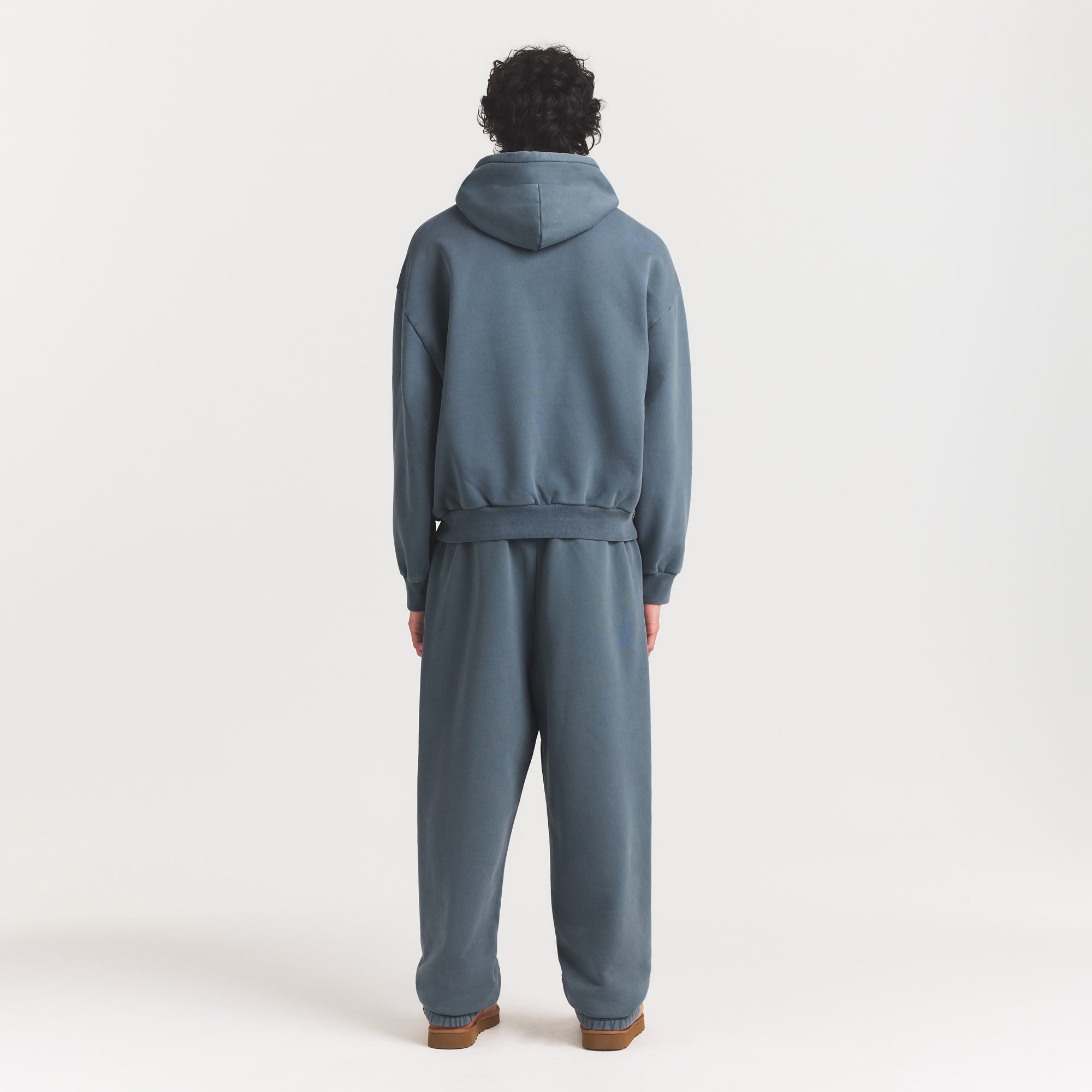 HEAVYWEIGHT FLEECE MENS STRAIGHT LEG PANT | KYANITE ON A MODEL FRONT VIEW @ | FOCUS: 0.0, 1.0, 0.9