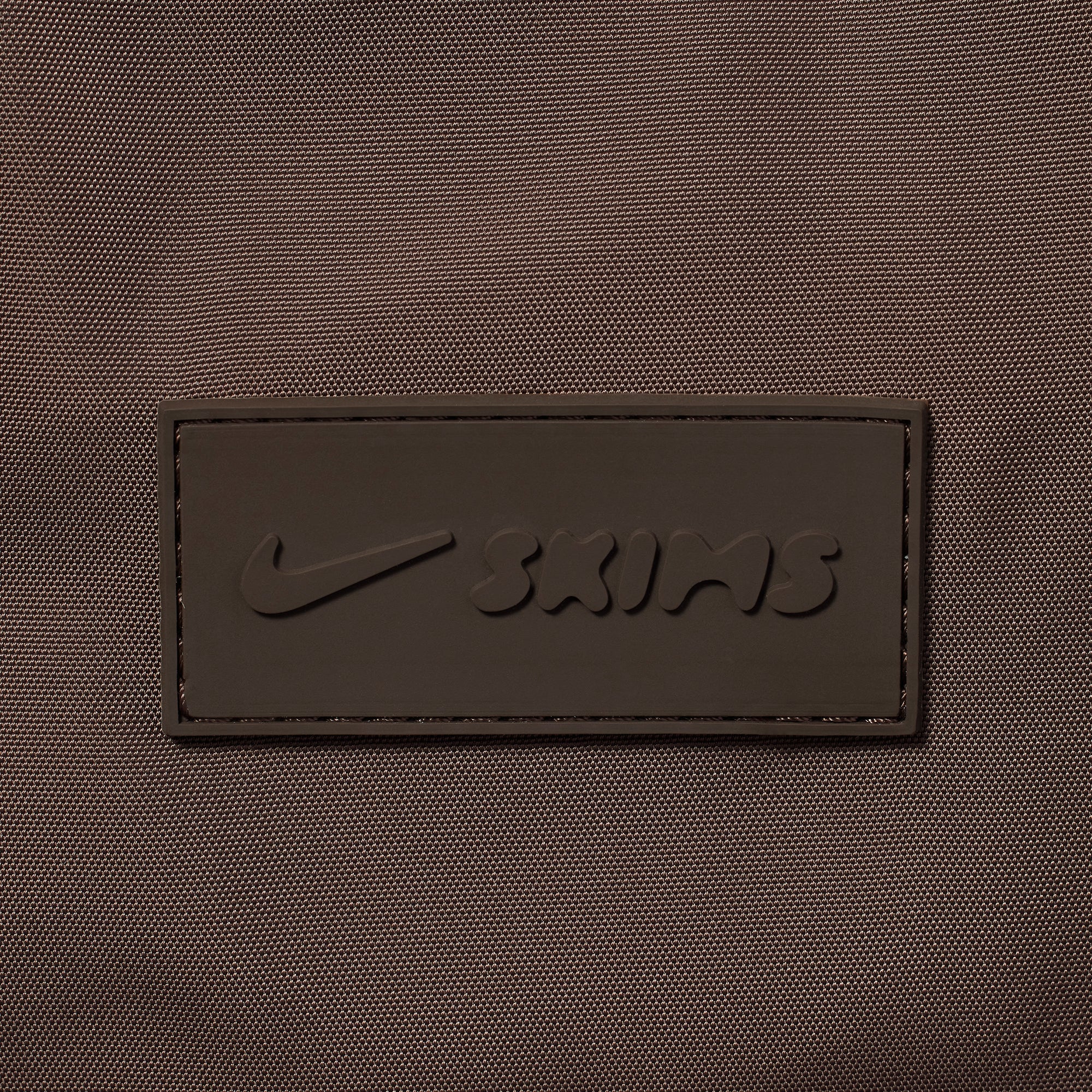 NikeSKIMS PUFFER GYM BAG | PHOENIX ADDITIONAL FABRIC DETAILS