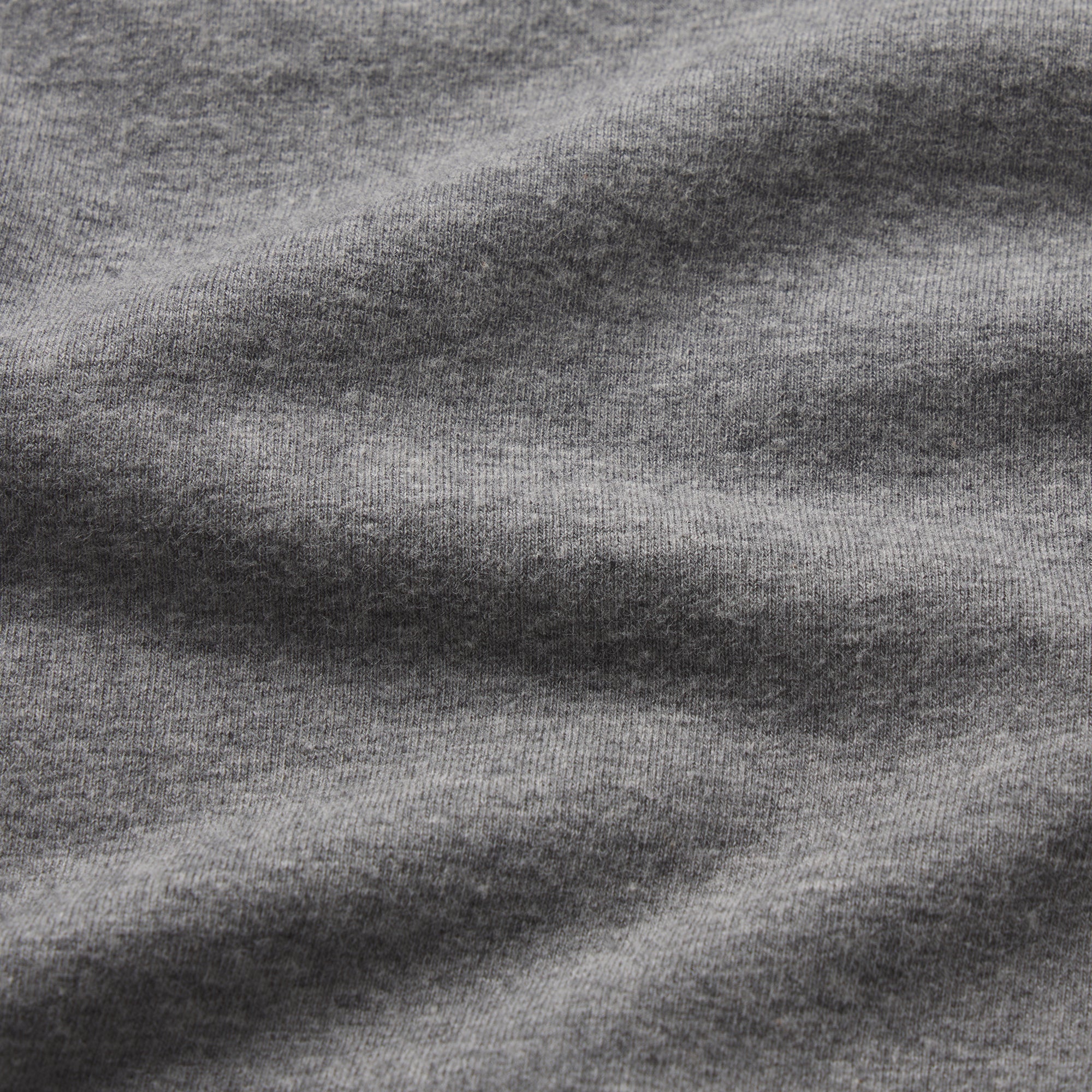 COTTON JERSEY LONG SLEEVE T-SHIRT | DARK HEATHER GREY & LAYS FLAT ON A WHITE BACKGROUND | FLT
