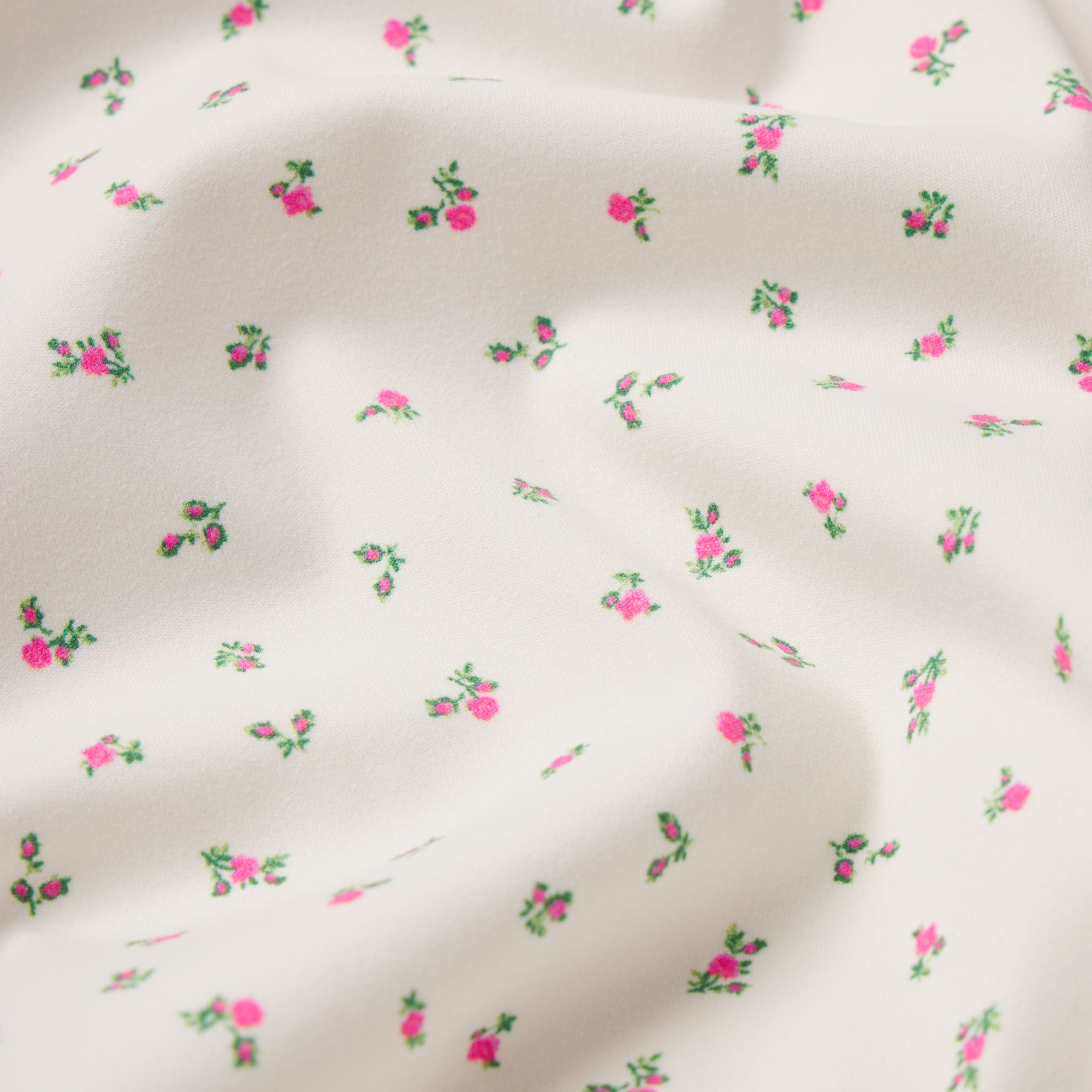 NikeSKIMS MATTE MICRO SCOOP BRA | DITSY FLORAL PRINT ADDITIONAL FABRIC DETAILS