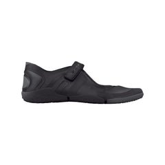 NikeSKIMS FOOTWEAR SATIN RIFT | BLACK/BLACK-BLACK FLAT ON A WHITE BACKGROUND