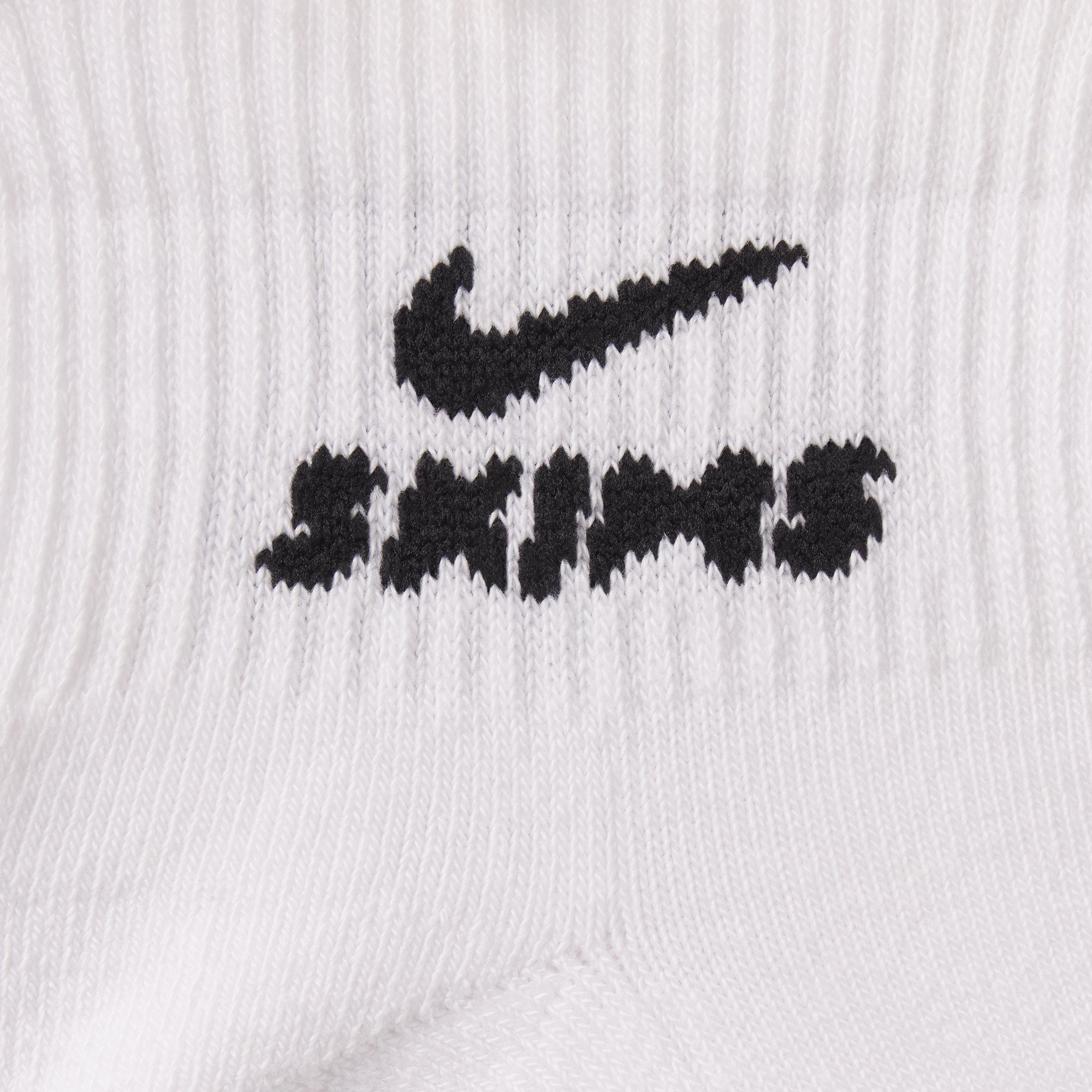 NikeSKIMS ACCESSORIES DRI-FIT? QUARTER CREW SOCK 3-PACK | SNOW