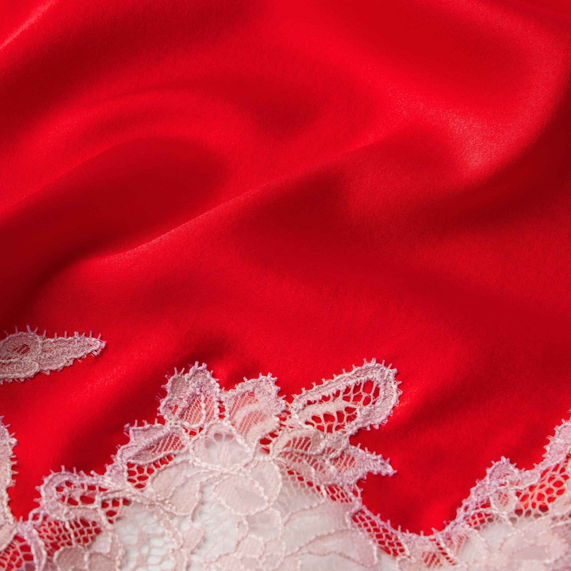 SILK LACE UNLINED DEMI BRA | RUBY CONTRAST ADDITIONAL FABRIC DETAILS