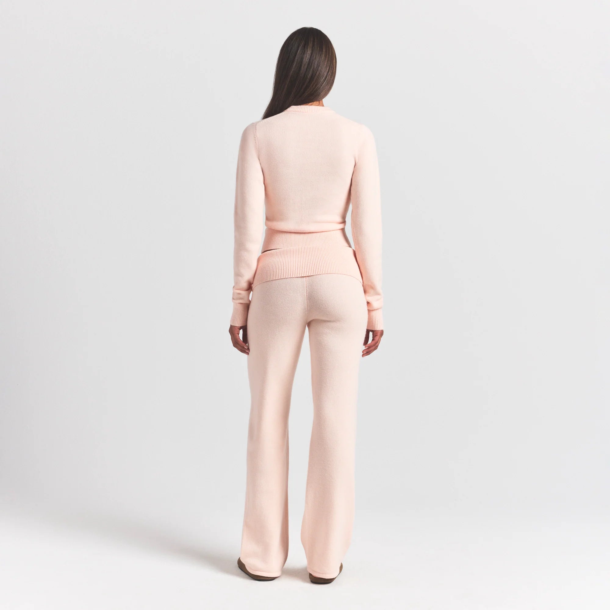 SWEATER KNITS LONG SLEEVE FITTED CREW NECK | PRIMROSE ON A MODEL SIDE VIEW @ | FOCUS: 0.0, 1.0, 0.9