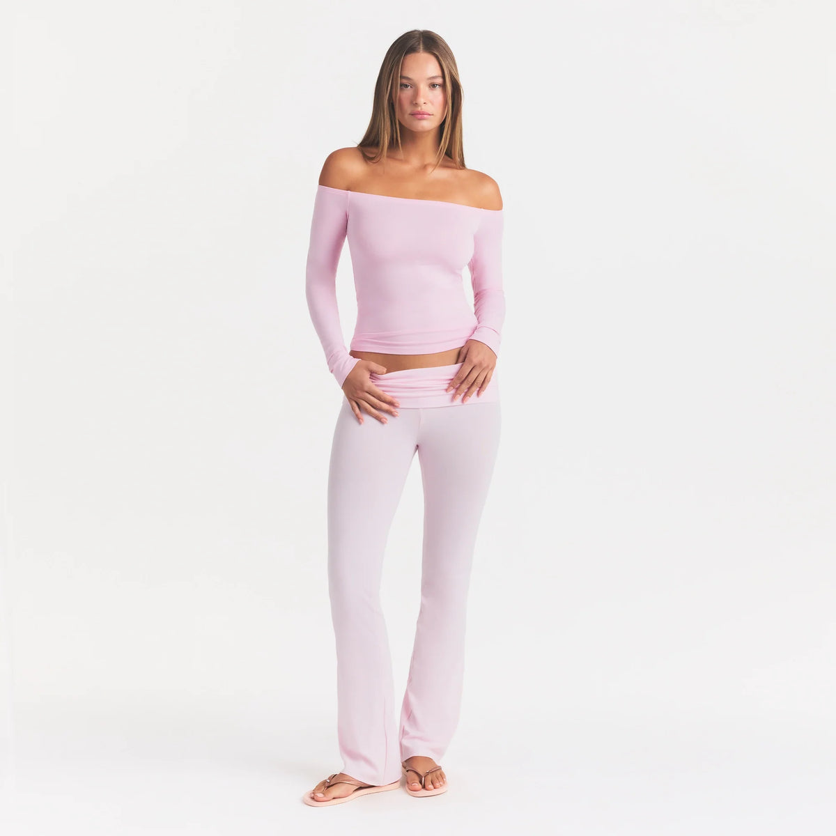 SMOOTH LAYERS OFF THE SHOULDER TOP | PEONY ON A MODEL FRONT VIEW @ | FOCUS: 0.0, 1.0, 0.9