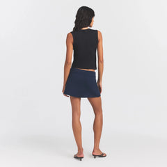 WORN IN JERSEY HIGH CREW TANK | WASHED ONYX ON A MODEL FRONT VIEW @ | FOCUS: 0.0, 1.0, 0.9