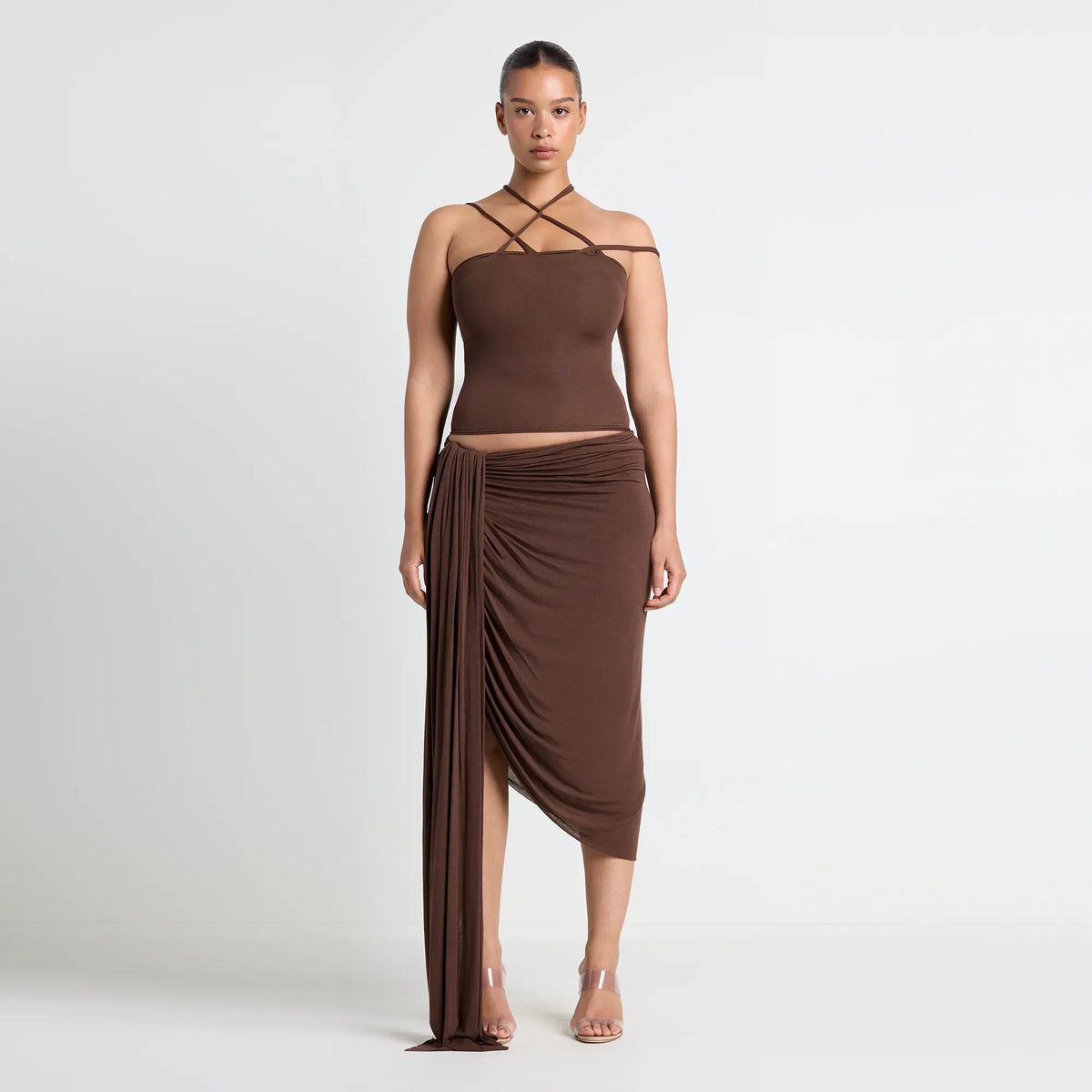 VETTESE X SKIMS SHEER MODAL TOP | COCOA ON A MODEL FRONT VIEW | FOCUS: 0.0, 1.0, 0.9