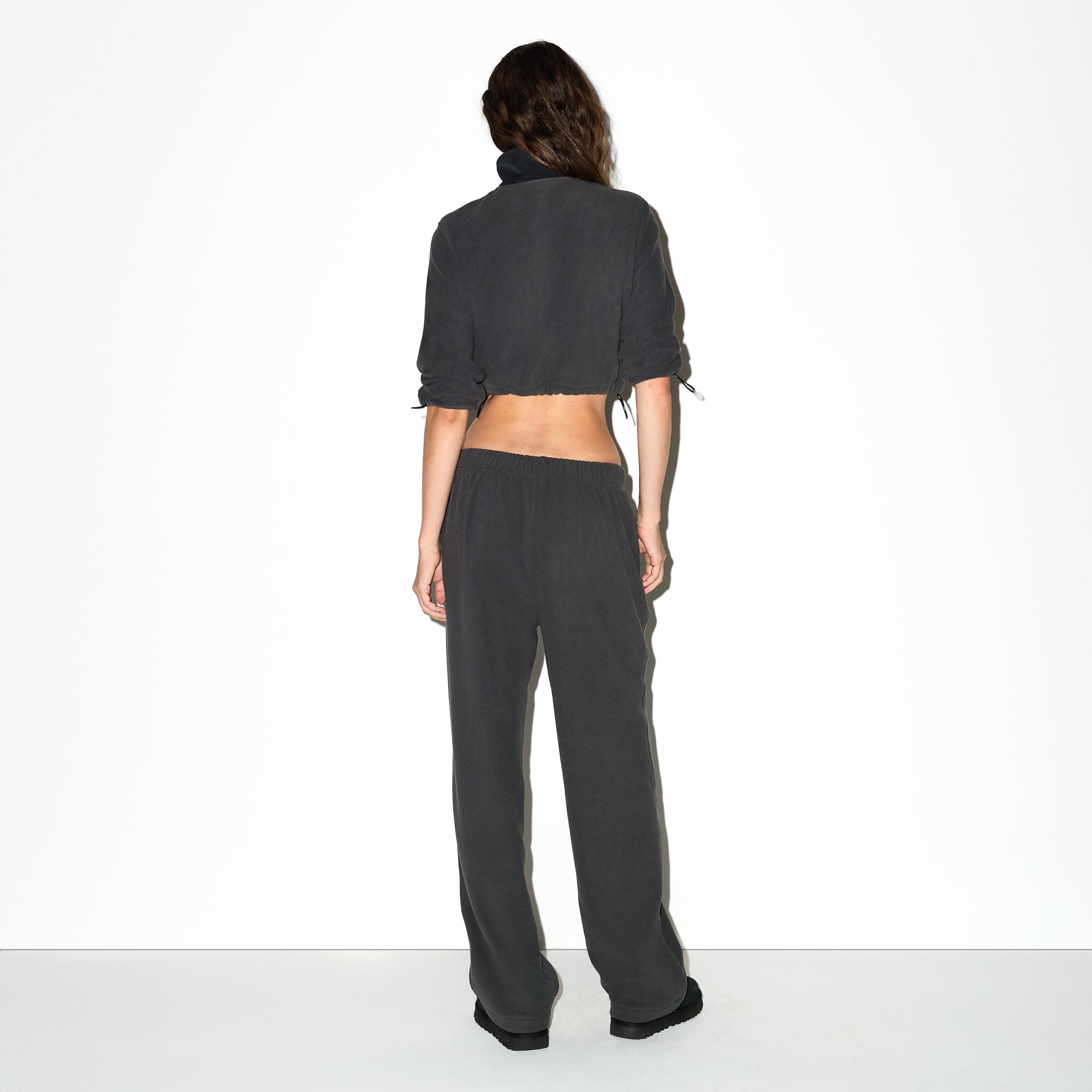 OUTDOOR FLEECE STRAIGHT LEG PANT | ASH ON A MODEL FRONT VIEW @ | FOCUS: 0.0, 1.0, 0.9